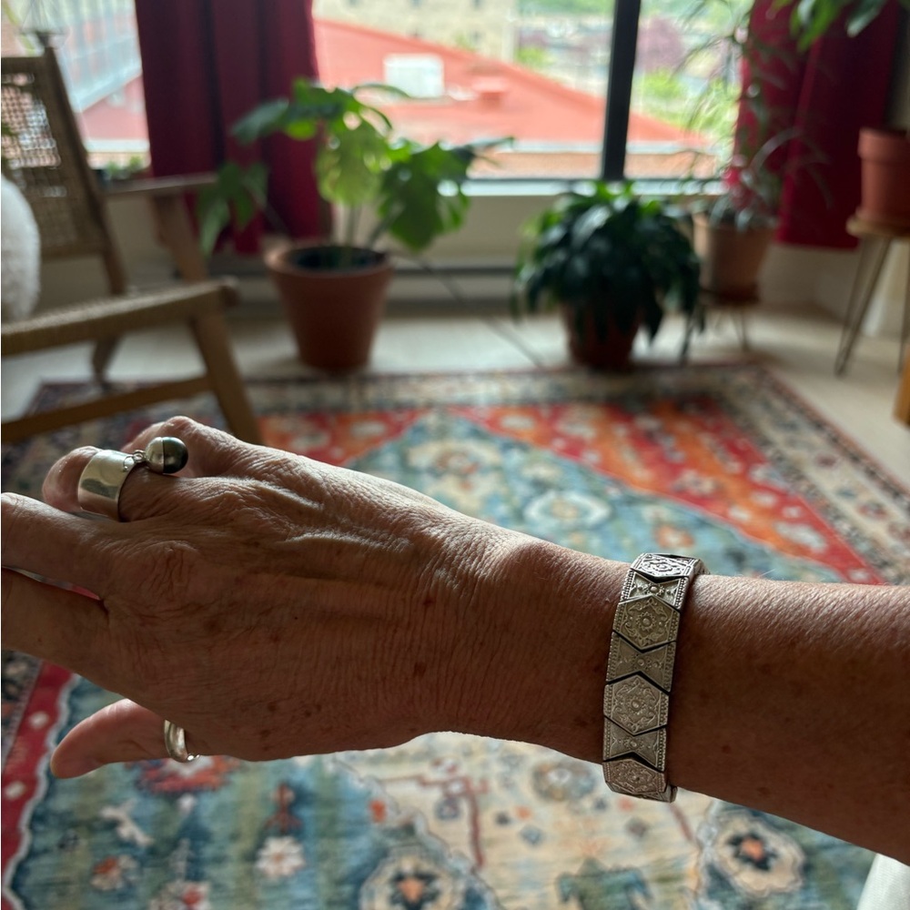 Silver Geometric Pattern Bracelet